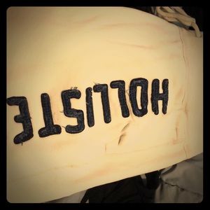 Hollister men’s distressed shorts